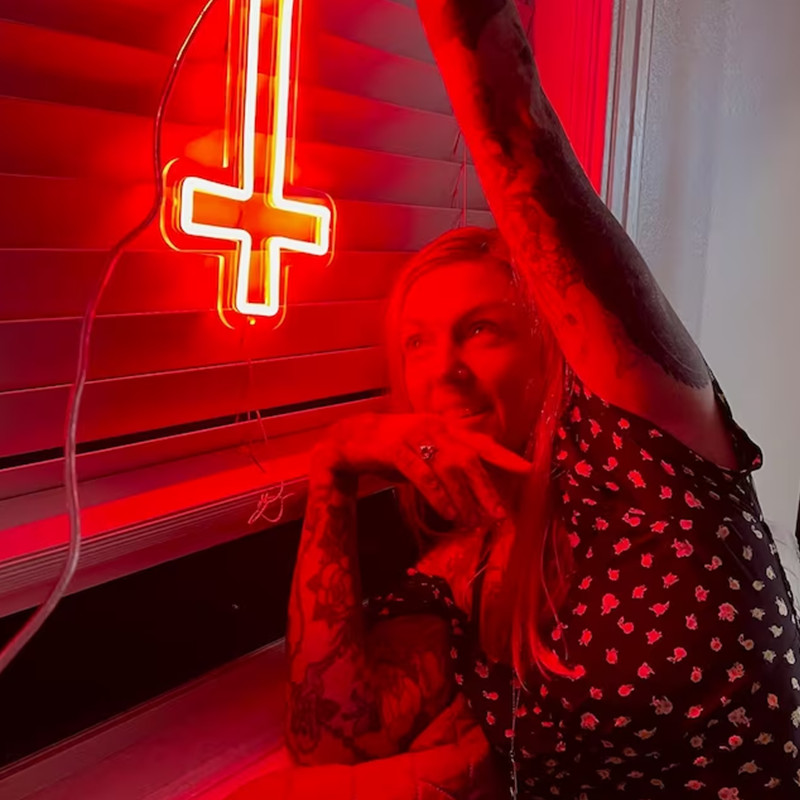 Cross Neon Light Custom Neon S - Engineering And Interior Design incelemesi ve fiyatı